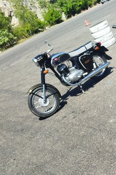 Jawa 250 592 - 2