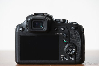 PANASONIC LUMIX DC-FZ82D - 2