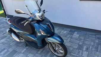 Piaggio Beverly 300 - 2