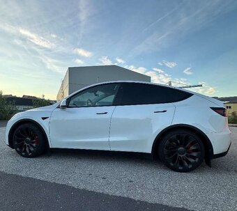 Tesla model Y, Performance , 59 000 km. - 2