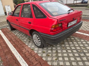 Predám starí veterán Ford  Escord cl - 2
