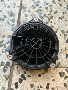 6r0827469c 3c5827469j golf passat klucka kufrovych dvery - 2