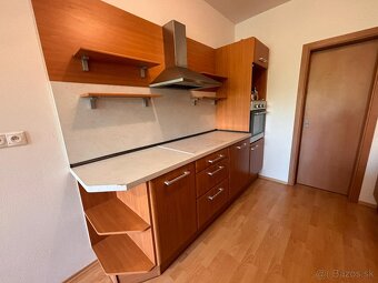 Prenájom 2-izbového bytu s garážovým parkovaním na Zongorke - 2