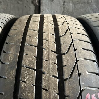 225/35 R19 Pirelli PZero - 2