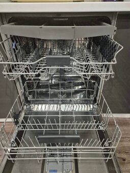 Umývačka riadu BEKO - 2