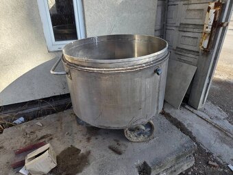 nerezový manipulačný vozík 350L - 2