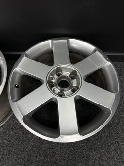 Alu Audi 5x112 17” 8E0601025J - 2