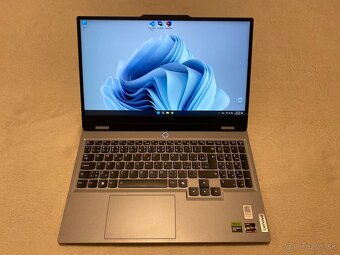 Lenovo LOQ 15ARP9 - 2