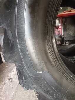 PNEUMATIKY 520/70 R30 - 2