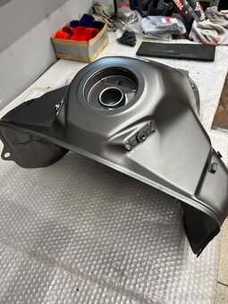 Honda NT1100 nádrž - 2