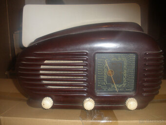 Predám staré rádio - 2