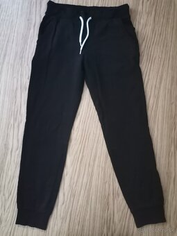 Dámske /dievčenské tepláky XS - 2