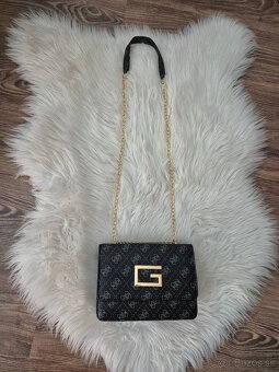 kabelka Guess crossbody - 2