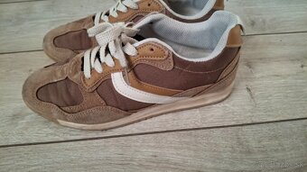 tenisky reserved velkost 37 - 2