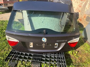 Predám kufrove dvere na BMW e91 - 2