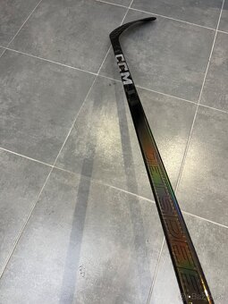 Hokejka Jetspeed Ft 8 Pro - 2