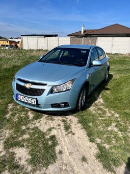 Predám Chevrolet Cruze 1,8 - 2