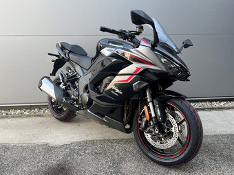 Kawasaki Ninja 1000SX - 2