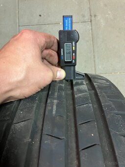 Pirelli 245/40 R19 letné - 2