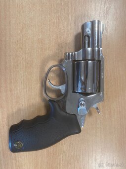 Revolver taurus - 2