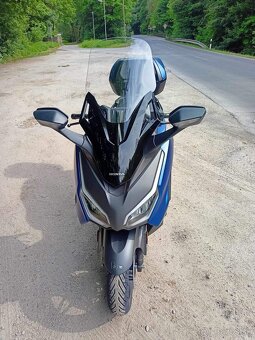 Honda Forza 125 automat.10,7kw,rok.v 2024 na B vodičák - 2