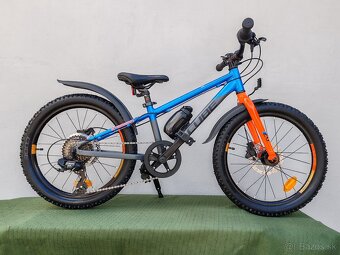 Detský bickykel Cube Acid 200 Disc actionteam 20"-Top stav - 2