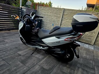 Predám maxi skuter Sym Joymax 125 GTS ABS - 2
