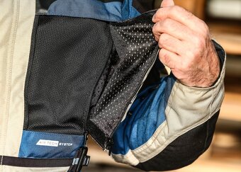 Predám moto bundu a nohavice RST Adventure - 2