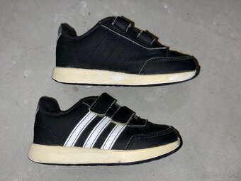 Botasky adidas 24 - 2