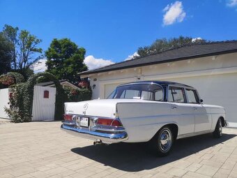 Svadobné veteranske auto so soferom - 2