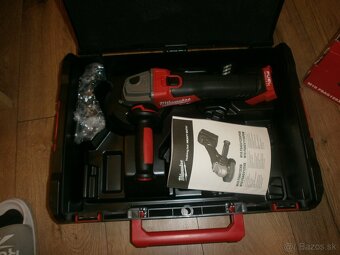 MILWAUKEE M18 FUEL 125 mm uhlová brúska s posuvným spínačom - 2