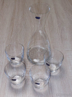 Karafa+poháre, štamperlíky - 2