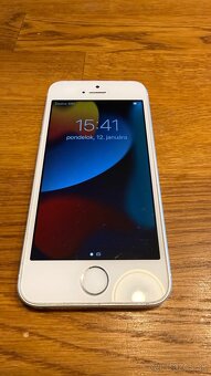 iPhone SE 64 GB - 2