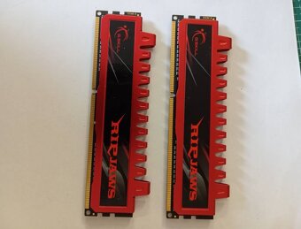 Predám pamate G.Skill Ripjaws 4 GB DDR3‑1333 - 2
