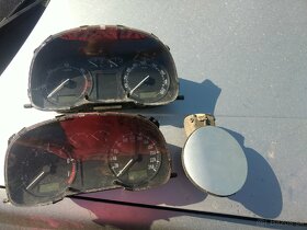 Octavia 1 rôzne diely - 2