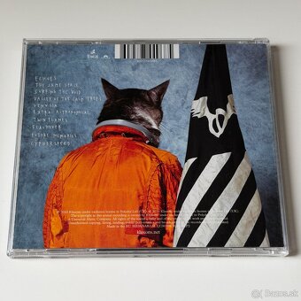 Klaxons - Surfing The Void - 2