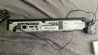 3D Blu-ray prehrávač (LG BP450) - 2