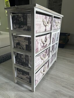 Komoda - 2