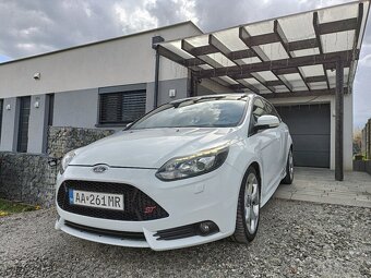 Ford Focus ST - 2