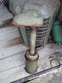Diely Zetor 25 - 2