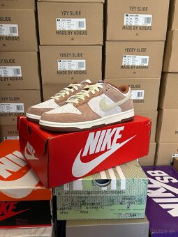 Nike Dunk Low PRM Medium Curry - 2
