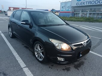 Rezervovane-Hyundai I30 1.6 crdi 85kw - 2