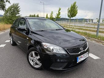 Na predaj krásna KIA Proceed 1.6 CRDi Coupe - 2