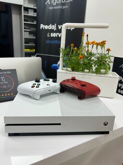 Xbox One S - 2