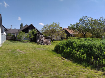 starší RD s veľkou záhradou v Sološnici - 2