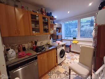 4 izbový byt s balkónom,blízko centra. - 2