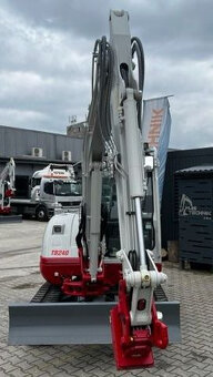 TAKEUCHI TB240 A/C DIESEL - 2