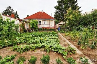 ABSOLUTE REAL/ Veľký stavebný pozemok 818 m2,DNV,ul. Na Grbe - 2