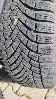 Predam zimne pneu 225/40/18 Bridgestone - 2