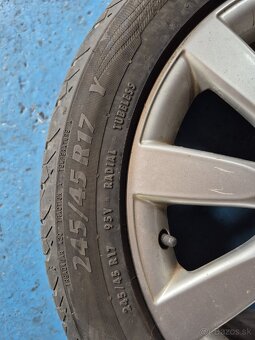 Elektróny Audi A4 - 2